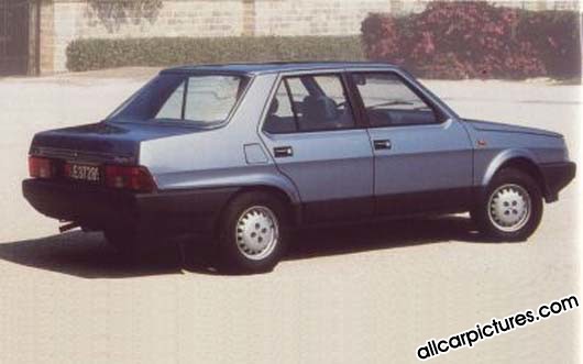 Daewoo Nexia DOHC 2006. вот откуда спёрли дизайн ВАЗ 21099 - Фиат регата.