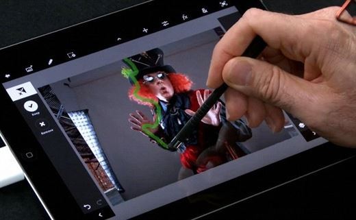   The full version of Adobe Photoshop arrives on the iPad 