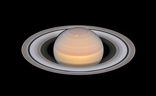   Fascinating photos of Mars and Hubble's Saturn 