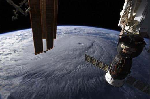   Amazing hurricane images of the International Space Station (VIDEO) 
