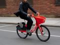   Uber gives weight to electric scooters and bicycles 