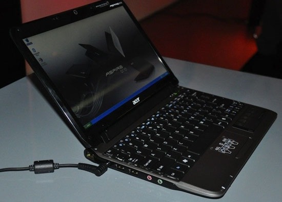 Netbook'larda ekran boyutu büyüyor; Acer'dan 11.6' ekranlı yeni netbook