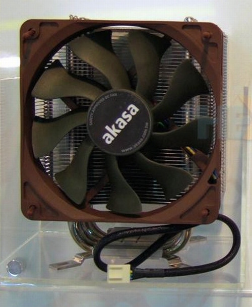 Akasa'dan LGA1156 destekli yeni işlemci soğutucusu; Nero S