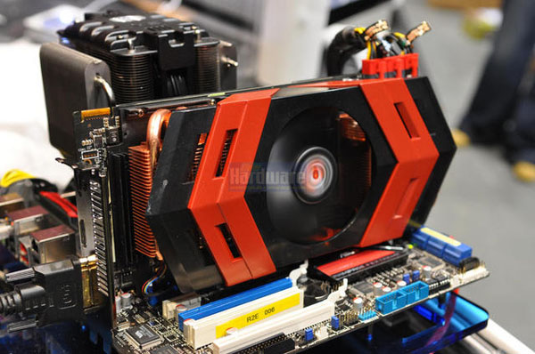 Asus Radeon HD 5870 X2 (Ares) test sonucuyla birlikte göründü