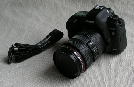 Canon EOS 5D Mark II tasarımlı USB bellek, E-Bay'de ortaya çıktı