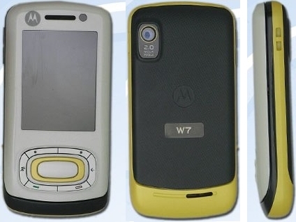 Motorola'dan farklı bir kızaklı telefon daha; W7