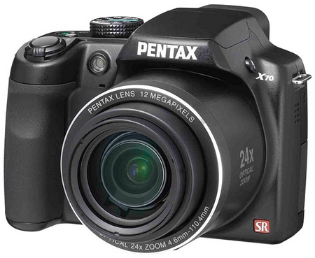 Pentax, 24x optik zum imkanı tanıyan ilk kamerasını tanıttı: X70