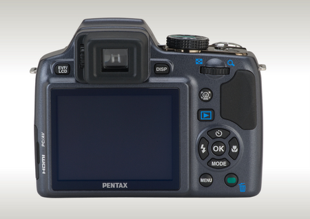 Pentax X90; 26 kata kadar optik yakınlaştırma yapabilen dijital kamera
