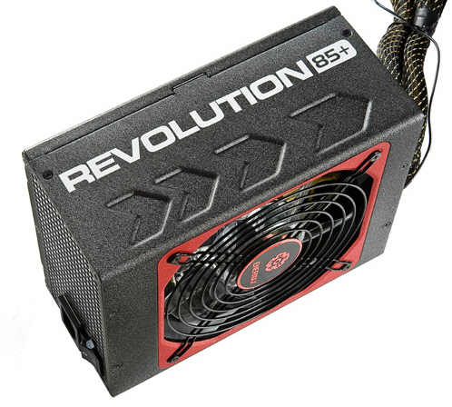 Enermax Revolution 85+ serisi yeni güç kaynaklarını gösterdi