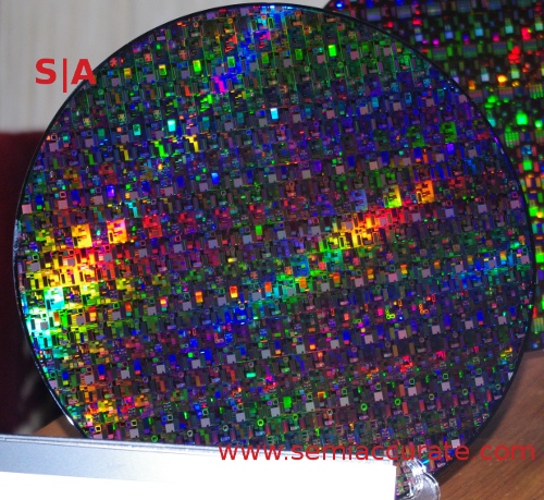 GlobalFoundries 28nm wafer örneğini gösterdi