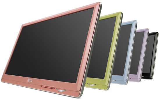 LG mobil kullanıcıları için Flatron W30 serisi LCD monitörlerini tanıttı