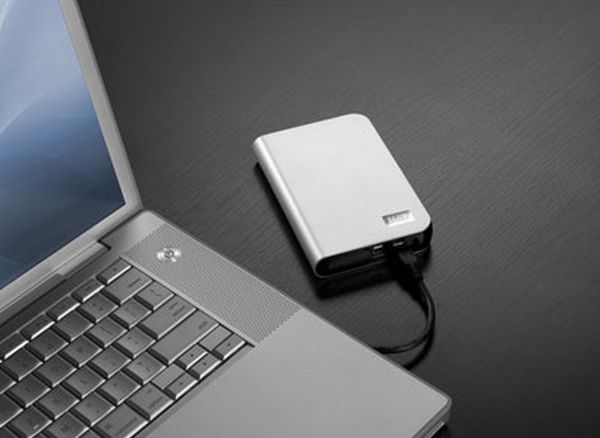 Western Digital, My Passport Studio serisi taşınabilir disklerine FireWire 800 desteği ekliyor