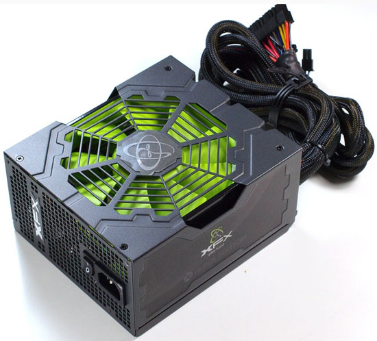 XFX 850 Watt gücündeki Black Edition serisi yeni güç kaynağını duyurdu