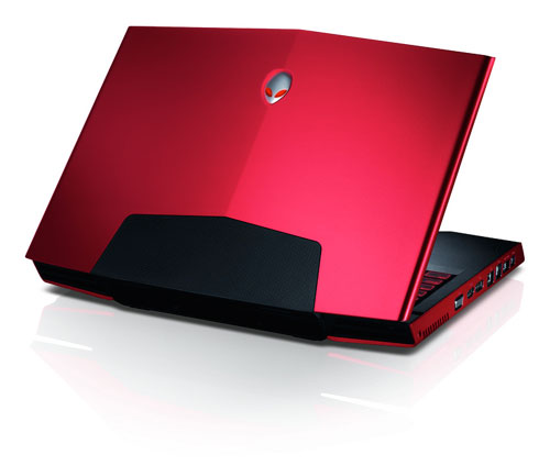 Alienware Nebula Kırmızısı M17x modelini tanıttı