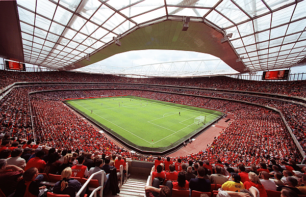 Arsenal-Manchester United karşılaşması canlı yayınlanan ilk 3D futbol maçı olacak