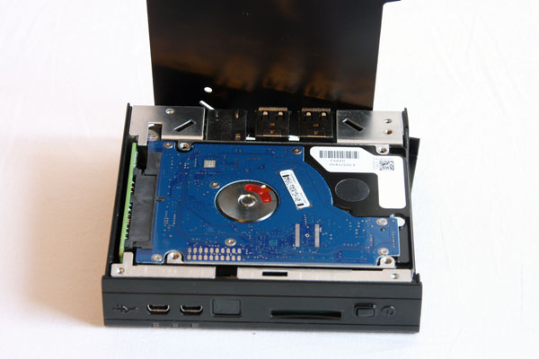 CD kutusundan daha küçük bilgisayar: fit-PC2