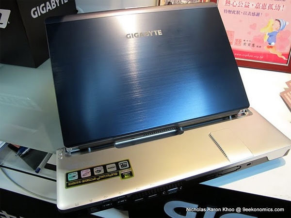 Gigabyte'ın harici ekran kartlı yeni dizüstü bilgisayarı M1405 göründü
