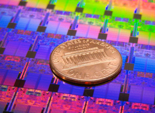 Intel 2015 yılında 11nm üretim teknolojisine geçmeyi planlıyor