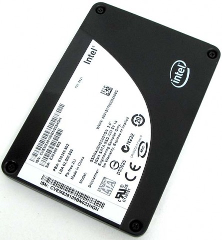 Intel, Extreme serisi 64GB kapasiteli yeni SSD'sini satışa sunuyor