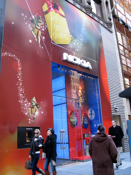 Nokia, New York ve Chicago'daki 2 mağazasını da kapatıyor
