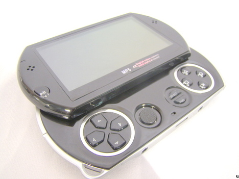 PSP Go da klonlandı: İşte karşınızda PXP-2000