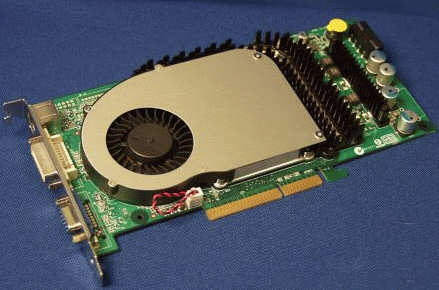 ATI Radeon X800 XT ve GeForce 6800 Ultra Extreme...