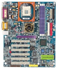 Gigabyte'dan sessiz sedasız SATA'lı i845PE anakart: GA-8PE667 Ultra 2