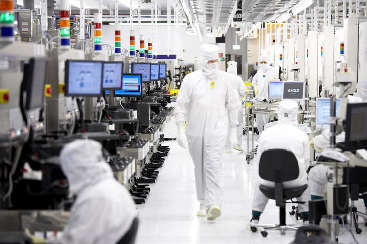 AMD'nin 45nm çift çekirdekli işlemcileri gelecek yıl gelecek