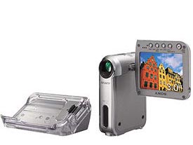 Sony den dünyanın en küçük dijital kamerası ; DCR-PC55E / 53E