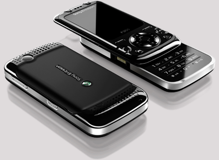 Sony Ericsson F305; oyun severlere özel cep telefonu