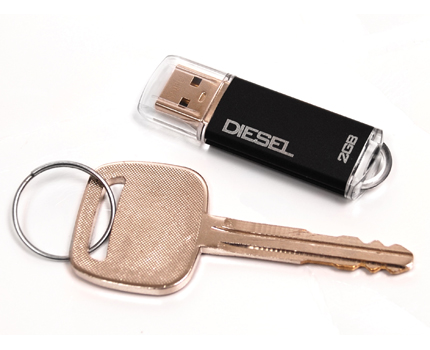 OCZ'den Diesel serisi yeni usb bellekler