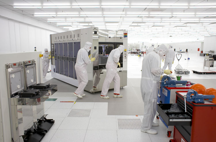 AMD Fab38 ayda 20.000 45nm wafer üretecek