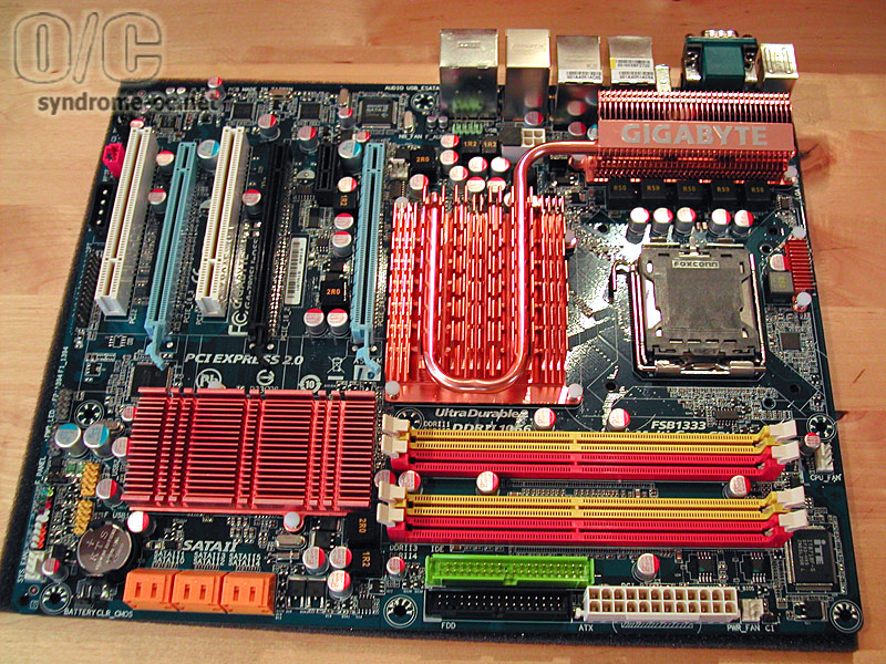 GIGABYTE 780iSLI-DS5'den yeni görüntüler