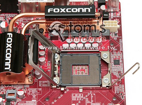 Nehalem'e doğru: Foxconn'un X58 yonga setli yeni anakartı Renaissance