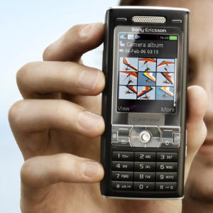 Sony Ericsson, Cyber-Shot K800 ve K790'ı resmi olarak duyurdu ; 3.2MP dijital kameraya hazırmısınız?