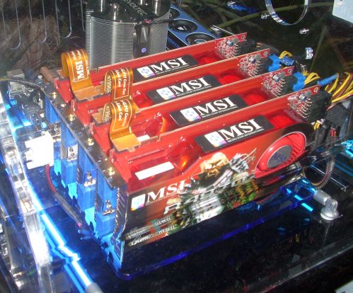 MSI Radeon HD 4870'in dört tanesiyle Quad-Crossfire sistem kurdu