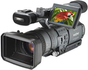 Sony'den ilk 1080i format destekli HDV video kamera