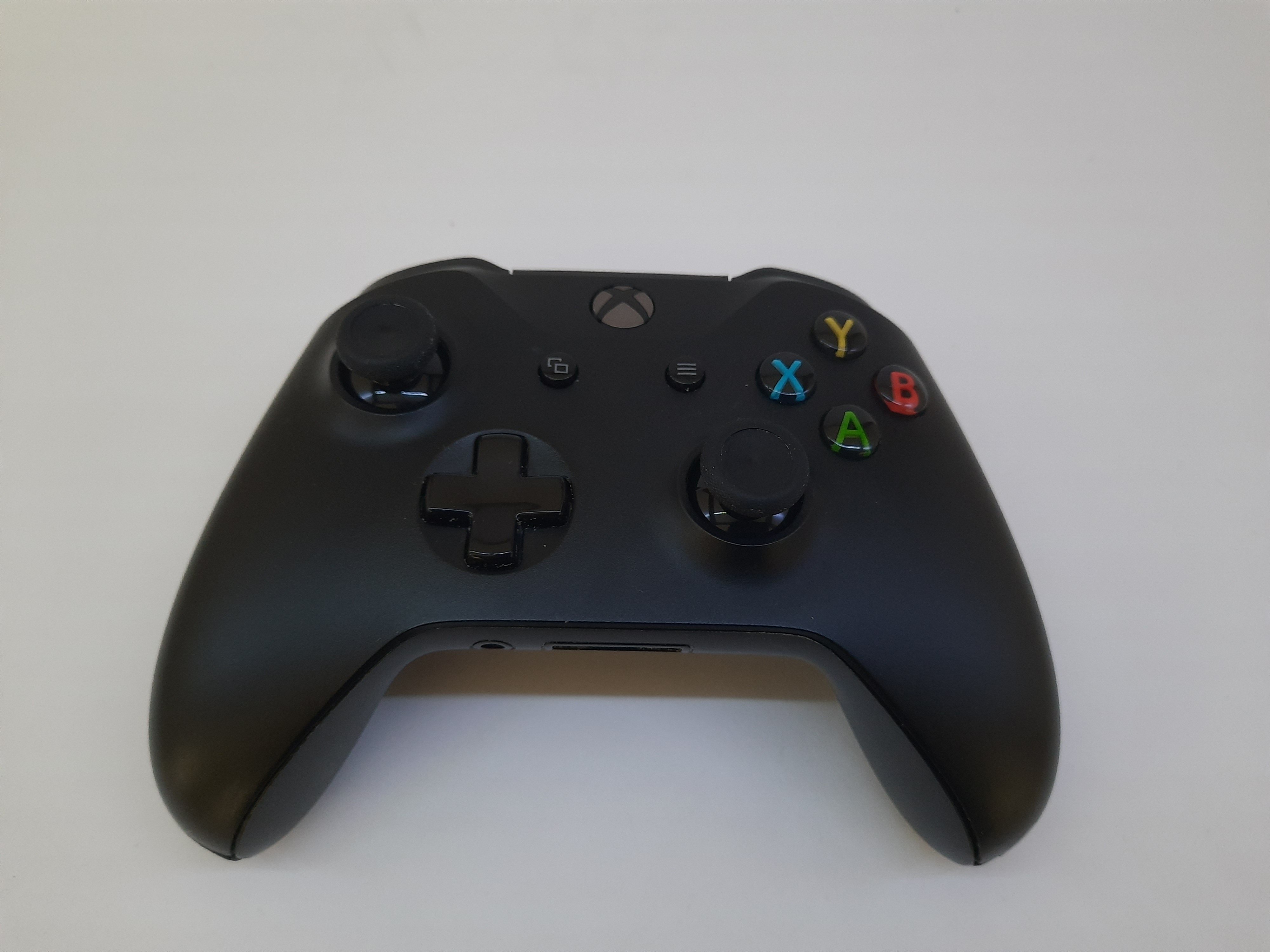 Xbox one геймпад Ocean Shadow. Xbox one Controller Black. Геймпад Xbox 1708 аккумулятор.