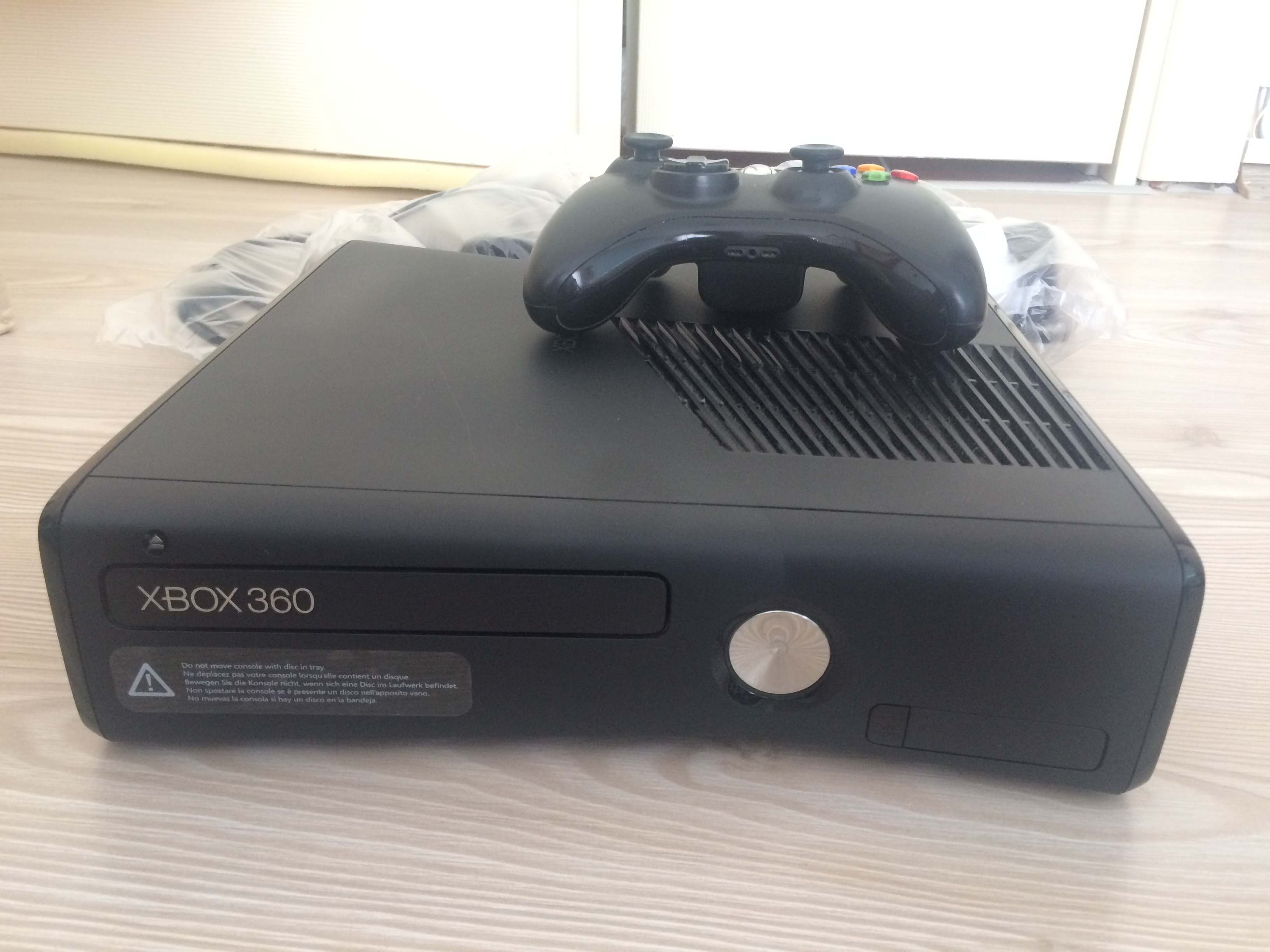 360 прошитый купить. Xbox 360 s. Xbox 360 Slim e. Xbox 360 e 250gb (freeboot). Xbox 360 фото для продажи на авито.