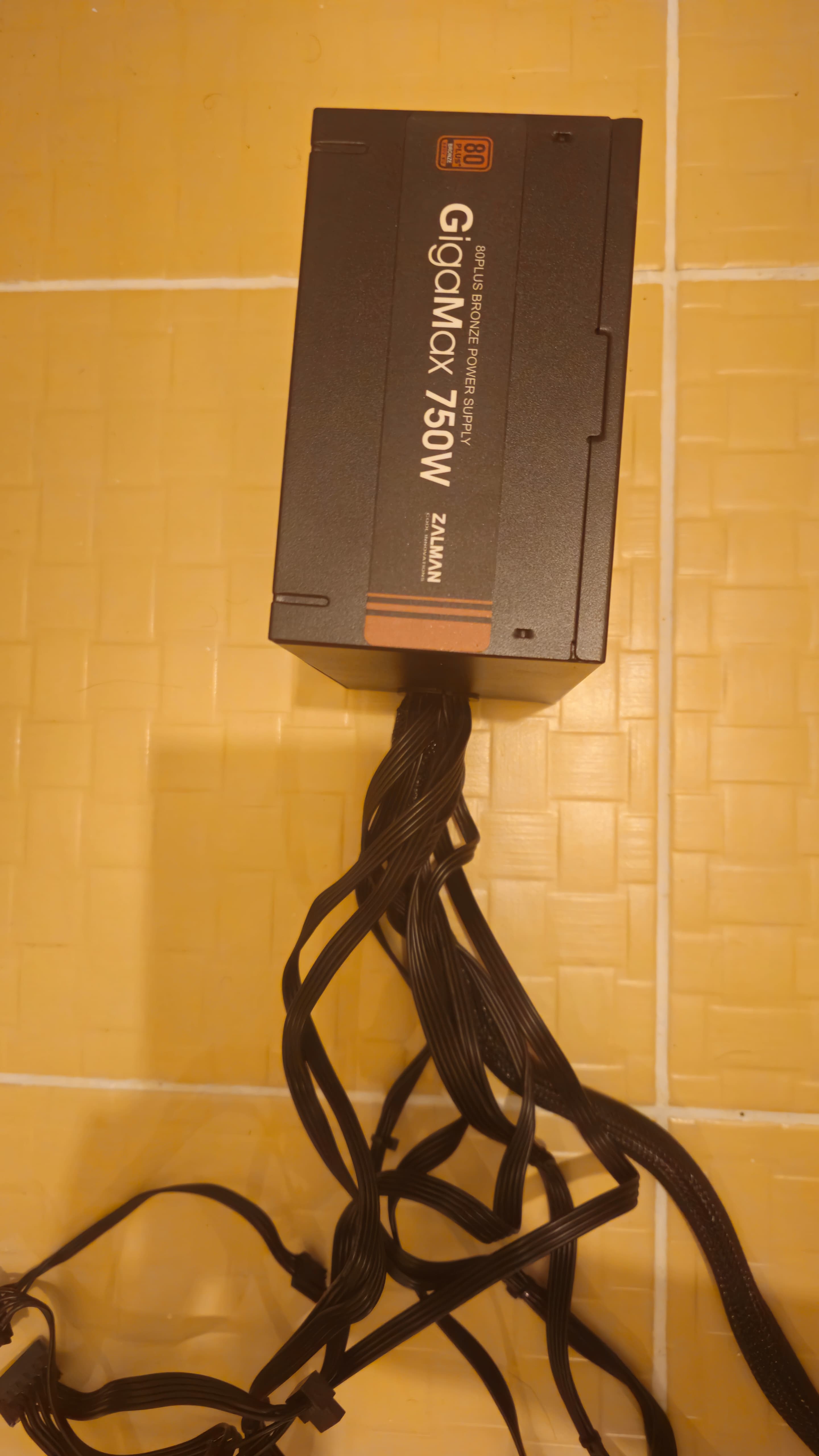 [SATILDI] ZALMAN GigaMax ZM750-GVII 750W 80+ PSU | DonanımHaber Forum