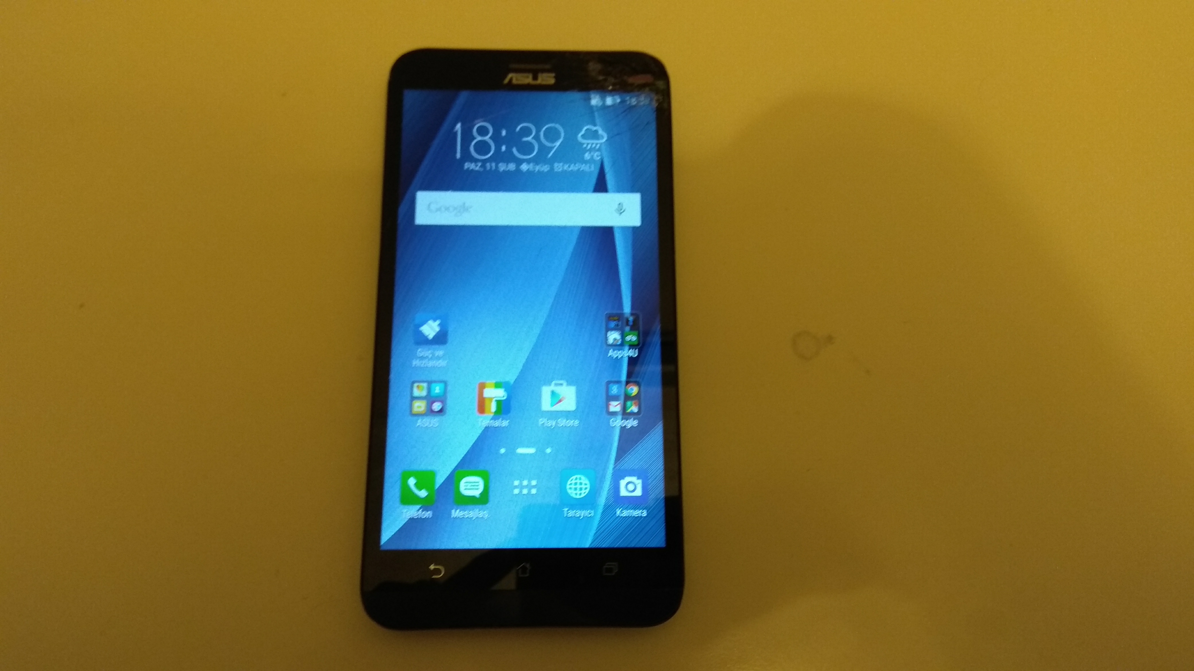 Видео обзор asus zenfone 2 ze551ml