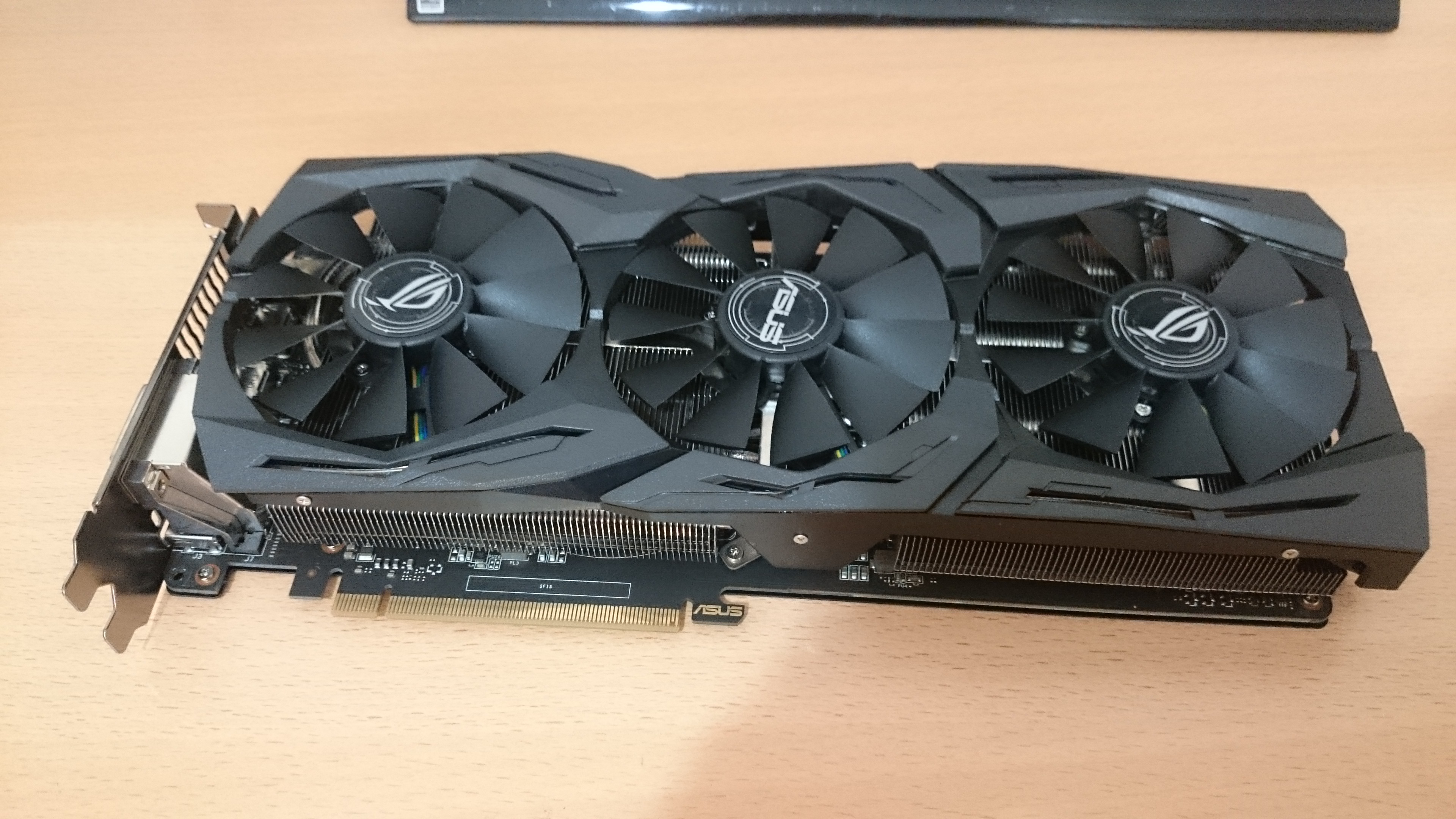 Asus rog strix 1060 6gb подсветка не горит