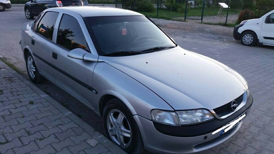 Вектра б 97 год. Opel Vectra 97. Opel Vectra b 2000 2.0. Opel Vectra 2.0 1998. Опель Вектра 1997 года.