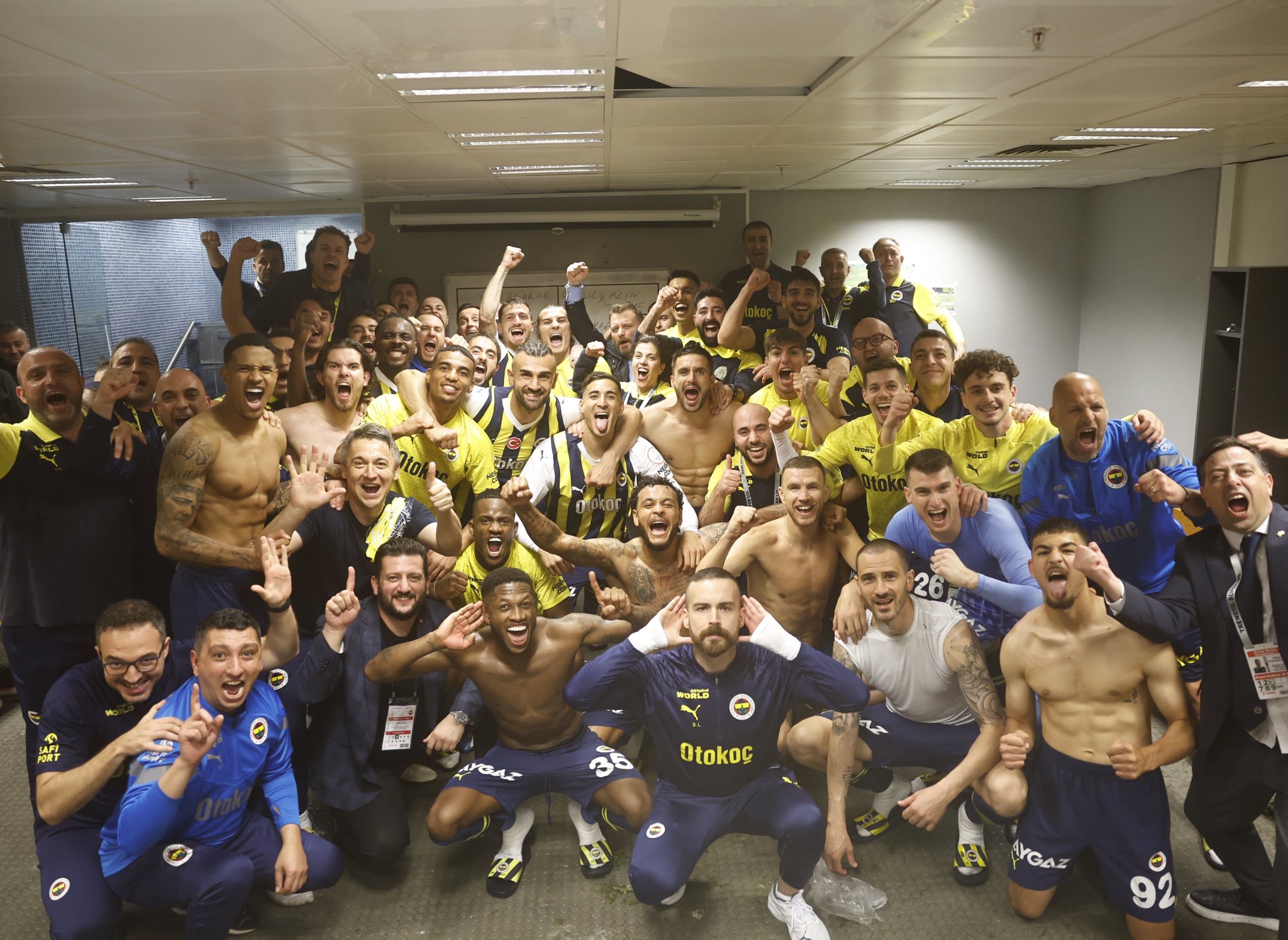 58ff8c64-bd76-4371-9bd2-364fc6a54399.jpe