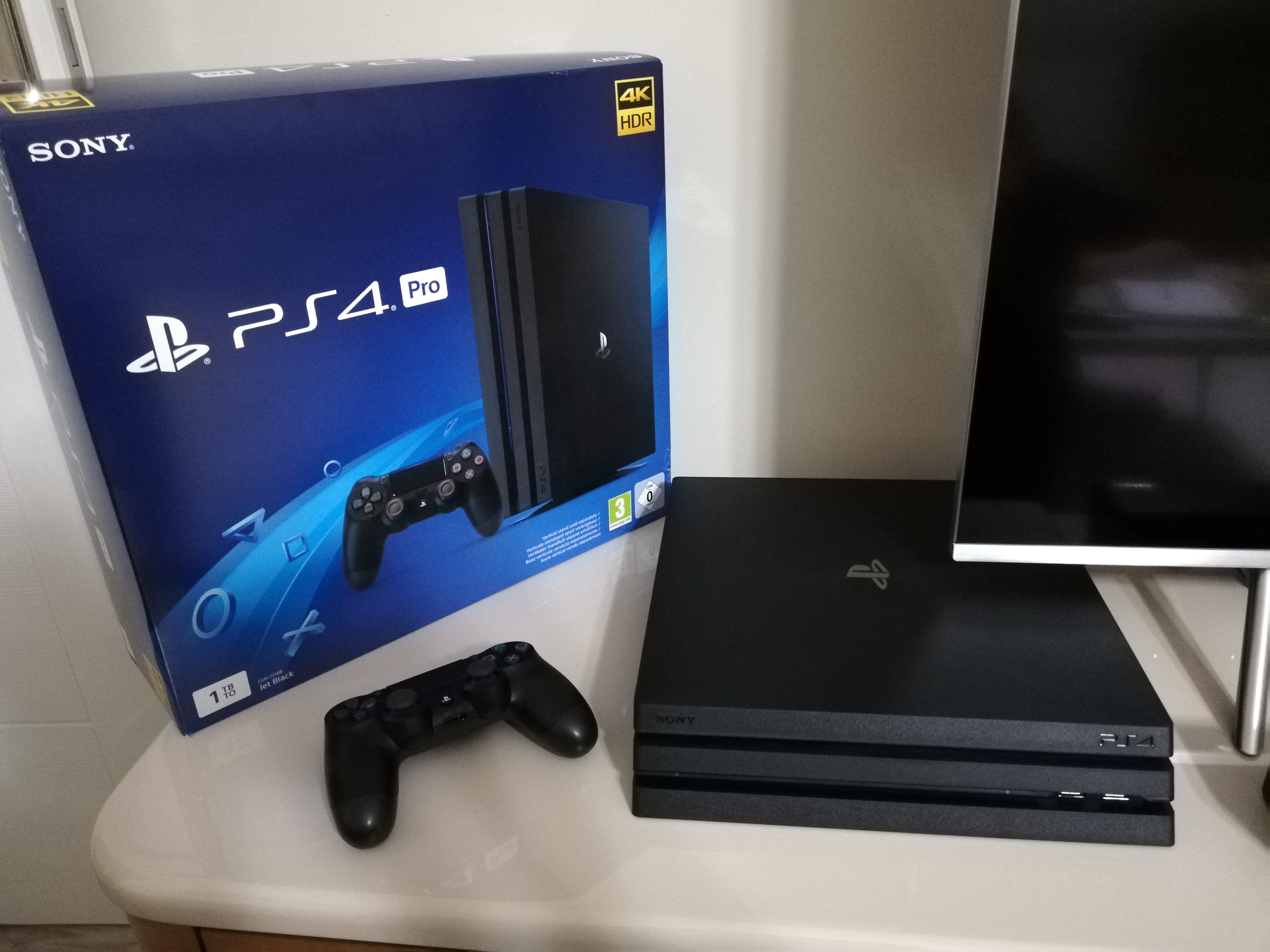 Ps4 pro фото