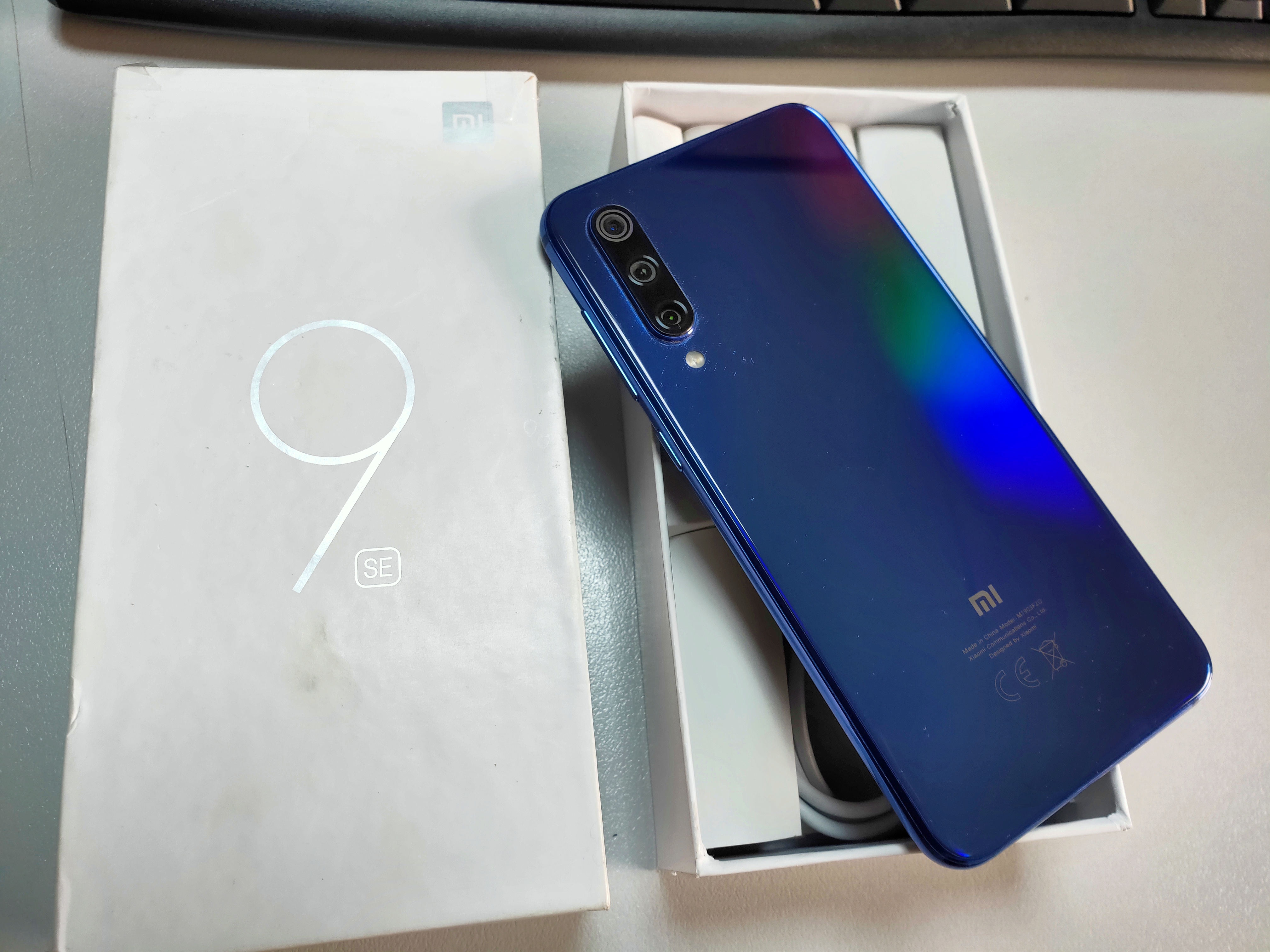 Телефоны Xiaomi Mi 9 Se Купить