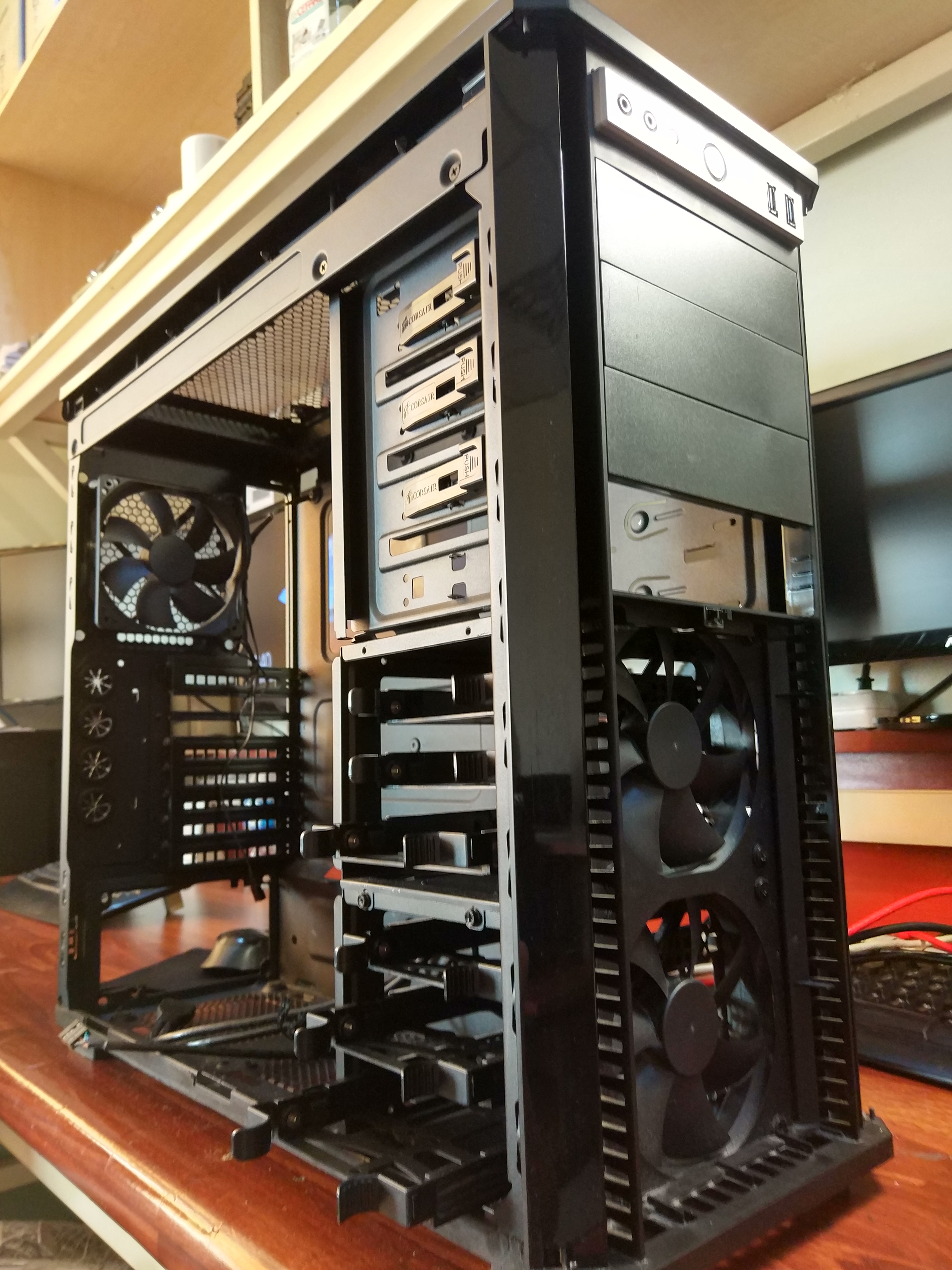 Deepcool pk550d. Corsair Obsidian 550d. Corsair 550 корпус. Корпус Corsair Obsidian Series 550d Mid-Tower. Компьютерный корпус Corsair Obsidian 550d Black.