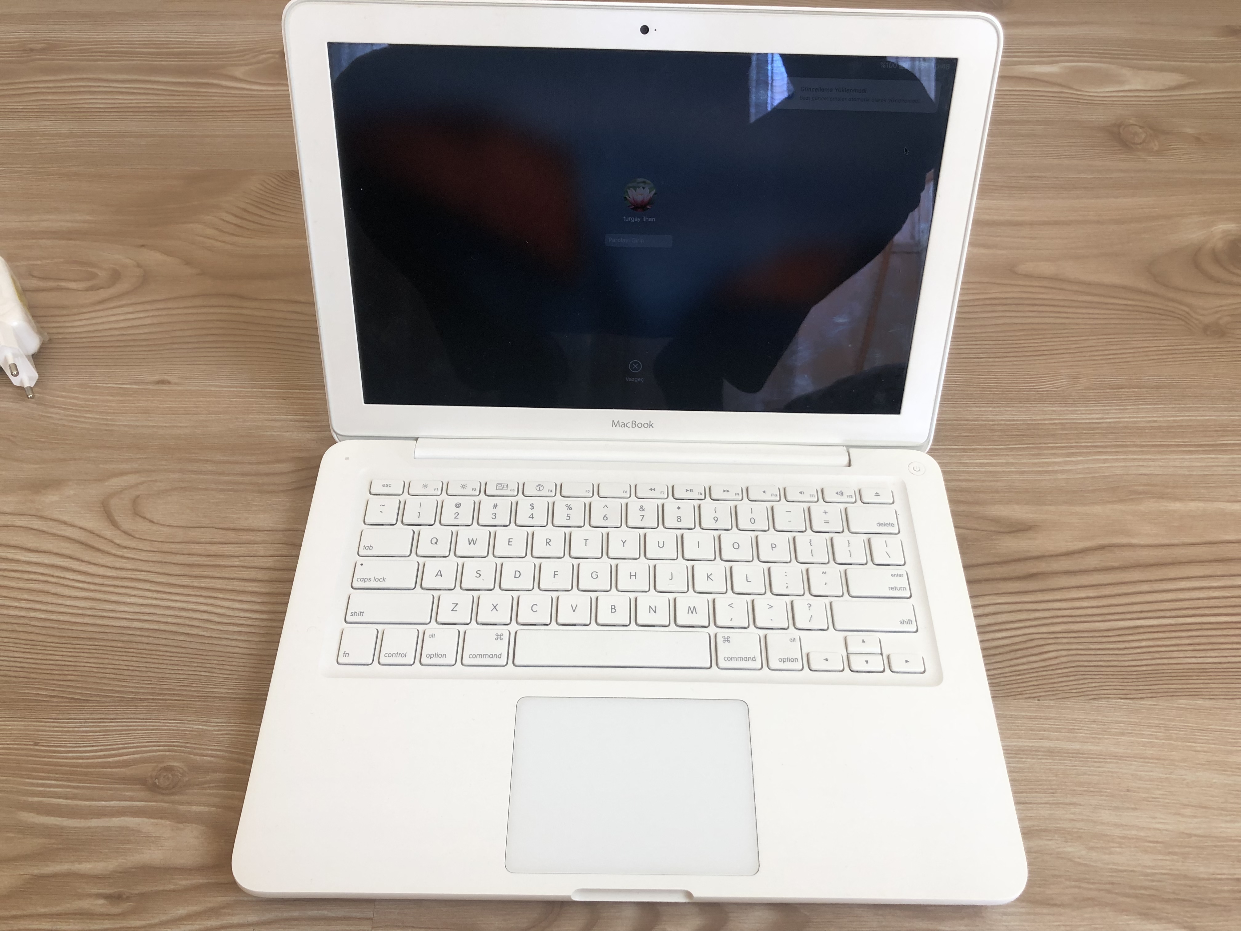 Apple macbook 2011